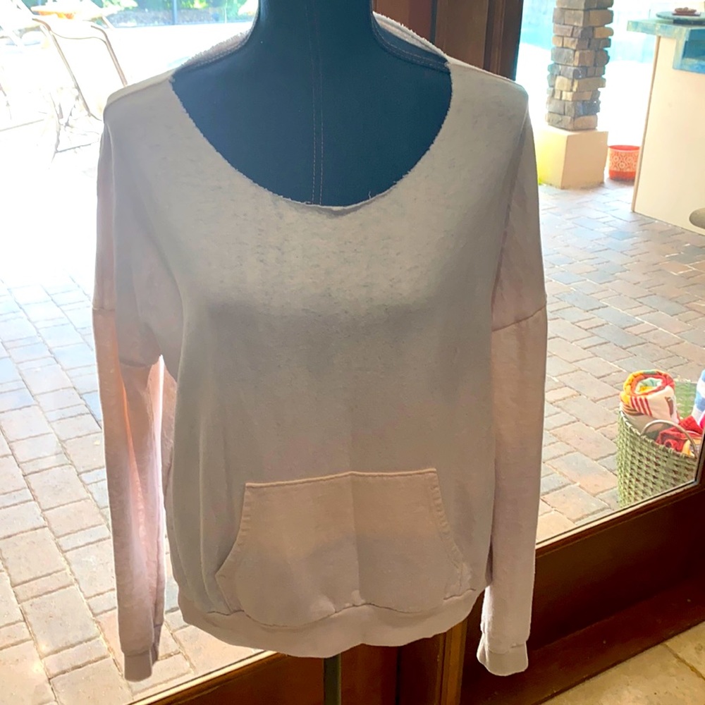 Cha Sor sweat shirt